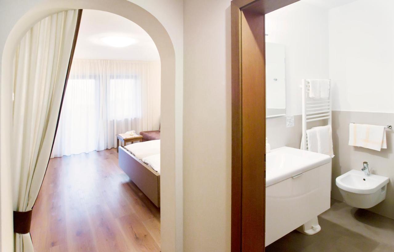Hotel Walder Scena Exterior foto